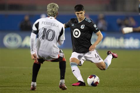 Loons ‘lucky’ to have new center back Micky Tapias